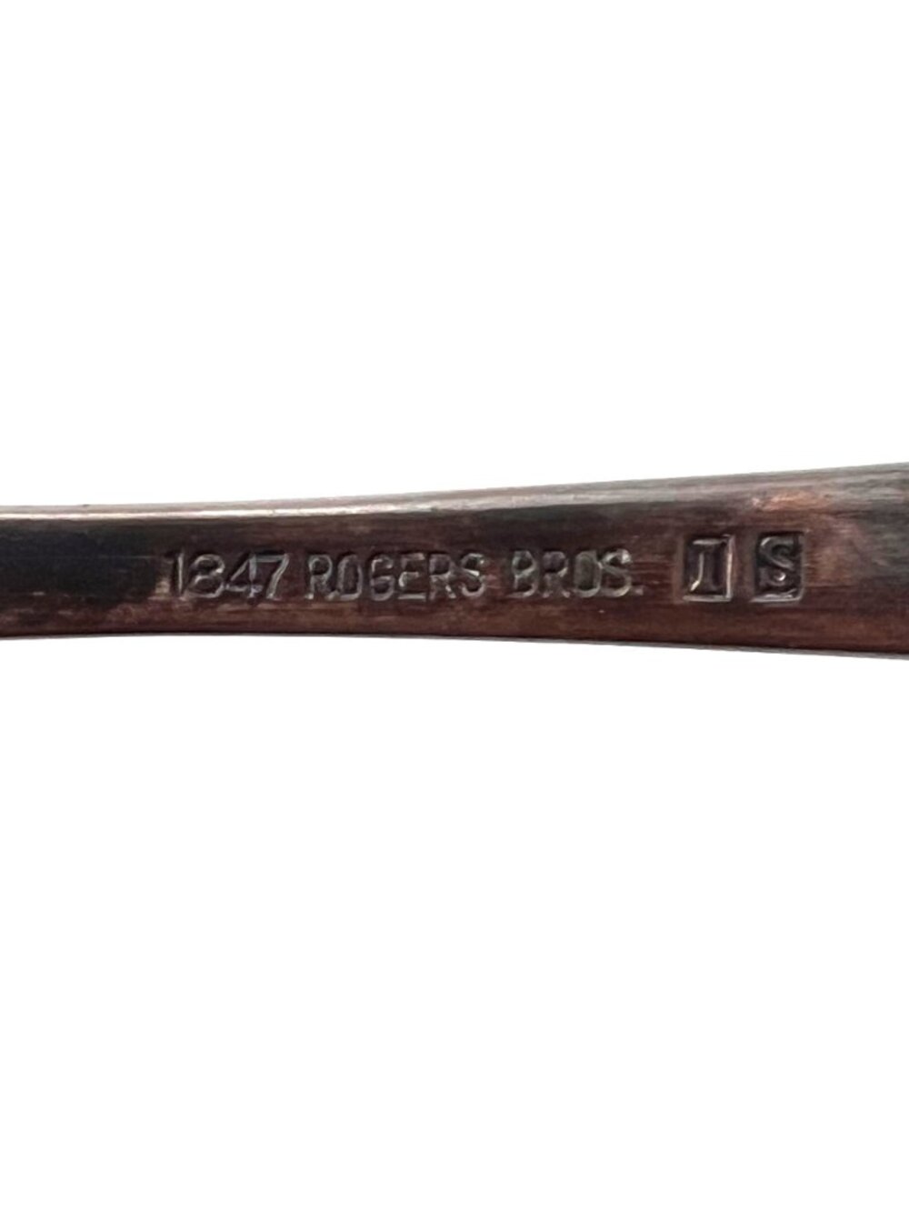 1847 Rogers Bros IS International Silver-Plated Floral Embossed Ladle Has Patina - Picture 5 of 8